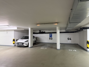 Pronájem garážového stání, Praha 5 - Smíchov