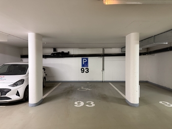 Pronájem garážového stání, Praha 5 - Smíchov