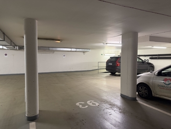 Pronájem garážového stání, Praha 5 - Smíchov