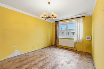 Pokoj - Prodej bytu 3+1 v osobním vlastnictví 88 m², Valdice