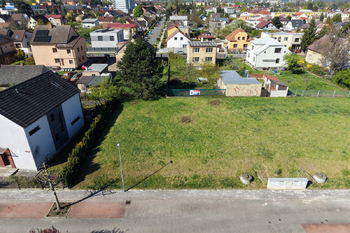 Prodej pozemku 590 m², Praha 9 - Miškovice