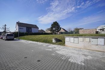 Prodej pozemku 590 m², Praha 9 - Miškovice
