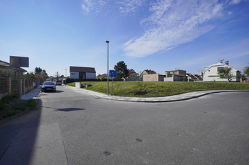 Prodej pozemku 590 m², Praha 9 - Miškovice