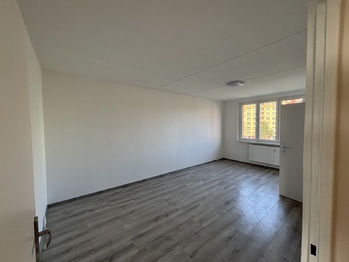 Pronájem bytu 3+1 v osobním vlastnictví 76 m², Chomutov