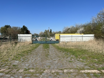 Prodej pozemku 6120 m², Stochov