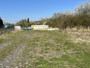 Prodej pozemku 6120 m², Stochov