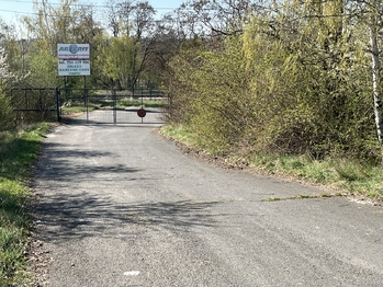 Prodej pozemku 6120 m², Stochov