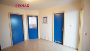 předsíň - Pronájem bytu 2+kk v osobním vlastnictví 73 m², Praha 9 - Černý Most