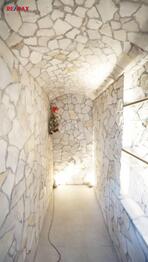 sklípek/sklad - Pronájem bytu 2+kk v osobním vlastnictví 73 m², Praha 9 - Černý Most