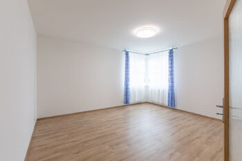 Ložnice I - Pronájem bytu 3+1 v osobním vlastnictví 95 m², Brandýs nad Labem-Stará Boleslav