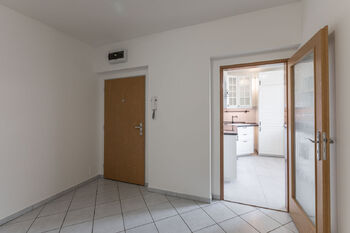 Spojovací chodba - Pronájem bytu 3+1 v osobním vlastnictví 95 m², Brandýs nad Labem-Stará Boleslav