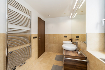 Pronájem bytu 3+kk v osobním vlastnictví 82 m², Praha 8 - Libeň