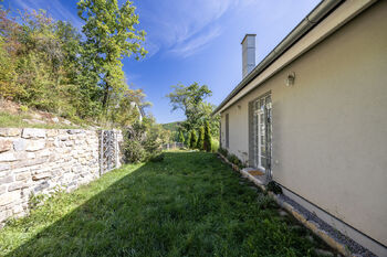 Prodej domu 219 m², Vráž