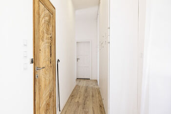 Prodej domu 219 m², Vráž