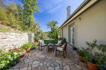 Prodej domu 219 m², Vráž