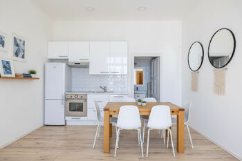 Vizualizace - kuchyňská linka - Prodej bytu 1+kk v osobním vlastnictví 28 m², Vráž