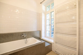 Detail vany - Prodej bytu 4+kk v osobním vlastnictví 104 m², Vráž