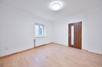 Pronájem bytu 2+1 v osobním vlastnictví 59 m², Aš