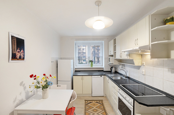 Pronájem bytu 2+1 v osobním vlastnictví 58 m², Praha 9 - Hloubětín