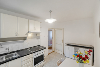 Pronájem bytu 2+1 v osobním vlastnictví 58 m², Praha 9 - Hloubětín