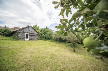 Prodej pozemku 705 m², Praha 5 - Lochkov