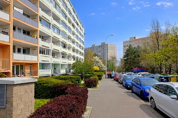 Prodej bytu 3+1 v osobním vlastnictví 74 m², Praha 5 - Stodůlky
