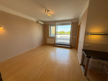 +420 604 191 744 I denisa.myslivcova@re-max.cz - Pronájem bytu 3+kk v osobním vlastnictví 59 m², Ostrava