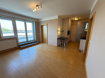 +420 604 191 744 I denisa.myslivcova@re-max.cz - Pronájem bytu 3+kk v osobním vlastnictví 59 m², Ostrava