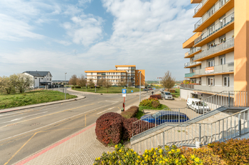 Prodej bytu 1+kk v osobním vlastnictví 39 m², Praha 5 - Stodůlky