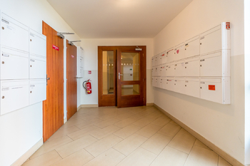 Prodej bytu 1+kk v osobním vlastnictví 39 m², Praha 5 - Stodůlky