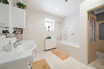 Prodej domu 139 m², Praha 10 - Kolovraty