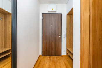 Pronájem bytu 1+kk v družstevním vlastnictví 39 m², Praha 5 - Stodůlky