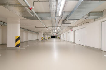 Pronájem garážového stání 18 m², Praha 7 - Holešovice