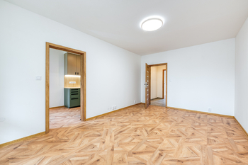 Pronájem bytu 3+1 v osobním vlastnictví 65 m², Praha 4 - Háje