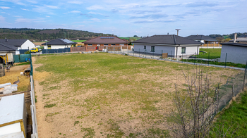 Pronájem pozemku 1188 m², Drhovy