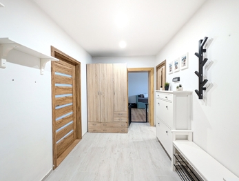 Prodej bytu 3+1 v osobním vlastnictví 74 m², Všeradice