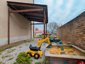 Prodej bytu 3+1 v osobním vlastnictví 74 m², Všeradice