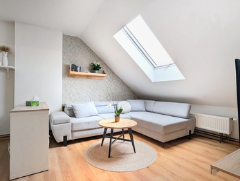 Prodej bytu 3+1 v osobním vlastnictví 74 m², Všeradice