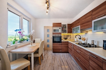 Prodej bytu 3+1 v osobním vlastnictví 74 m², Všeradice