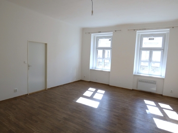 Pronájem bytu 2+1 v osobním vlastnictví 82 m², Praha 5 - Smíchov