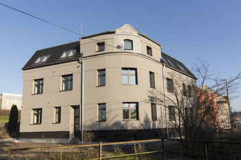 pohled na dům - Pronájem bytu 2+kk v osobním vlastnictví 50 m², Ústí nad Labem