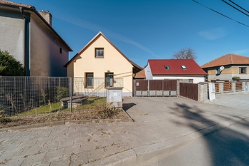 Prodej útulného rodinného domu 166 m², Hodov, okres Třebíč – klidná lokalita - Prodej domu 166 m², Hodov