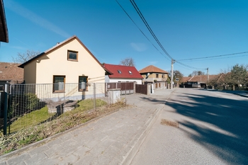 Prodej útulného rodinného domu 166 m², Hodov, okres Třebíč – klidná lokalita - Prodej domu 166 m², Hodov