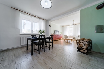 Prodej útulného rodinného domu 166 m², Hodov, okres Třebíč – klidná lokalita - Prodej domu 166 m², Hodov