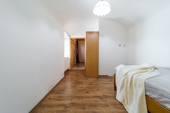 Prodej útulného rodinného domu 166 m², Hodov, okres Třebíč – klidná lokalita - Prodej domu 166 m², Hodov