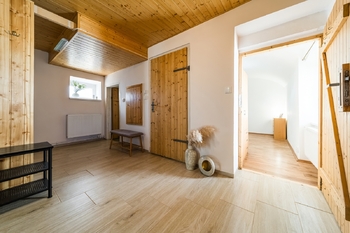 Prodej útulného rodinného domu 166 m², Hodov, okres Třebíč – klidná lokalita - Prodej domu 166 m², Hodov