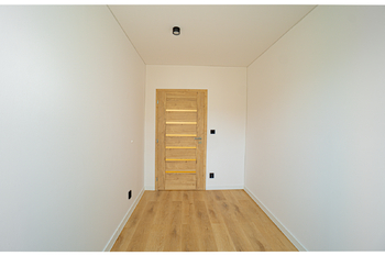 pokoj 1 - Prodej bytu 4+1 v osobním vlastnictví 77 m², Teplice