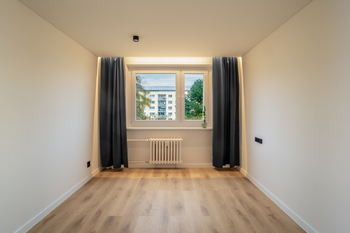 pokoj 3 - Prodej bytu 4+1 v osobním vlastnictví 77 m², Teplice