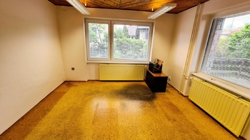 Pohled do jedné z místností - Prodej domu 150 m², Příbram