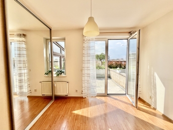 Pronájem bytu 2+kk v osobním vlastnictví 71 m², Praha 10 - Michle